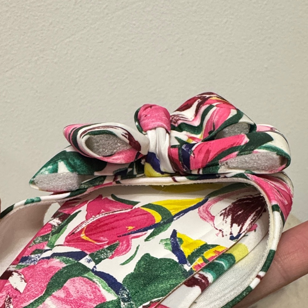 On 34th Bow Sandals with Pink florals size 7.5 - Picture 7 of 9